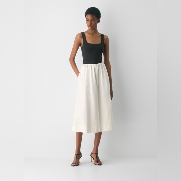 Aritzia Dresses & Skirts - ❌SOLD❌ Aritzia Babaton Revive Dress - black/white sz small